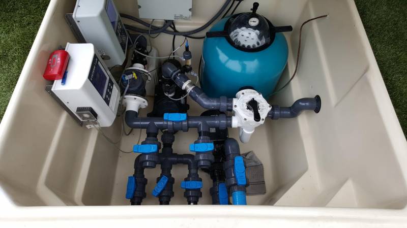 Installation d’un système de filtration avec filtre Triton et électrolyseur – La Fare-les-Oliviers